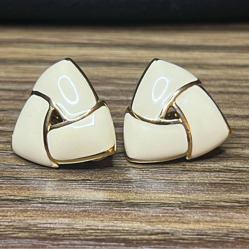 Vintage Cream and Gold Clip-On Earrings